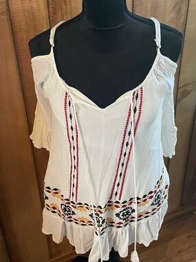 Exist White Cold-Shoulder Embroidered Peasant Tunic with Red & Black Accents